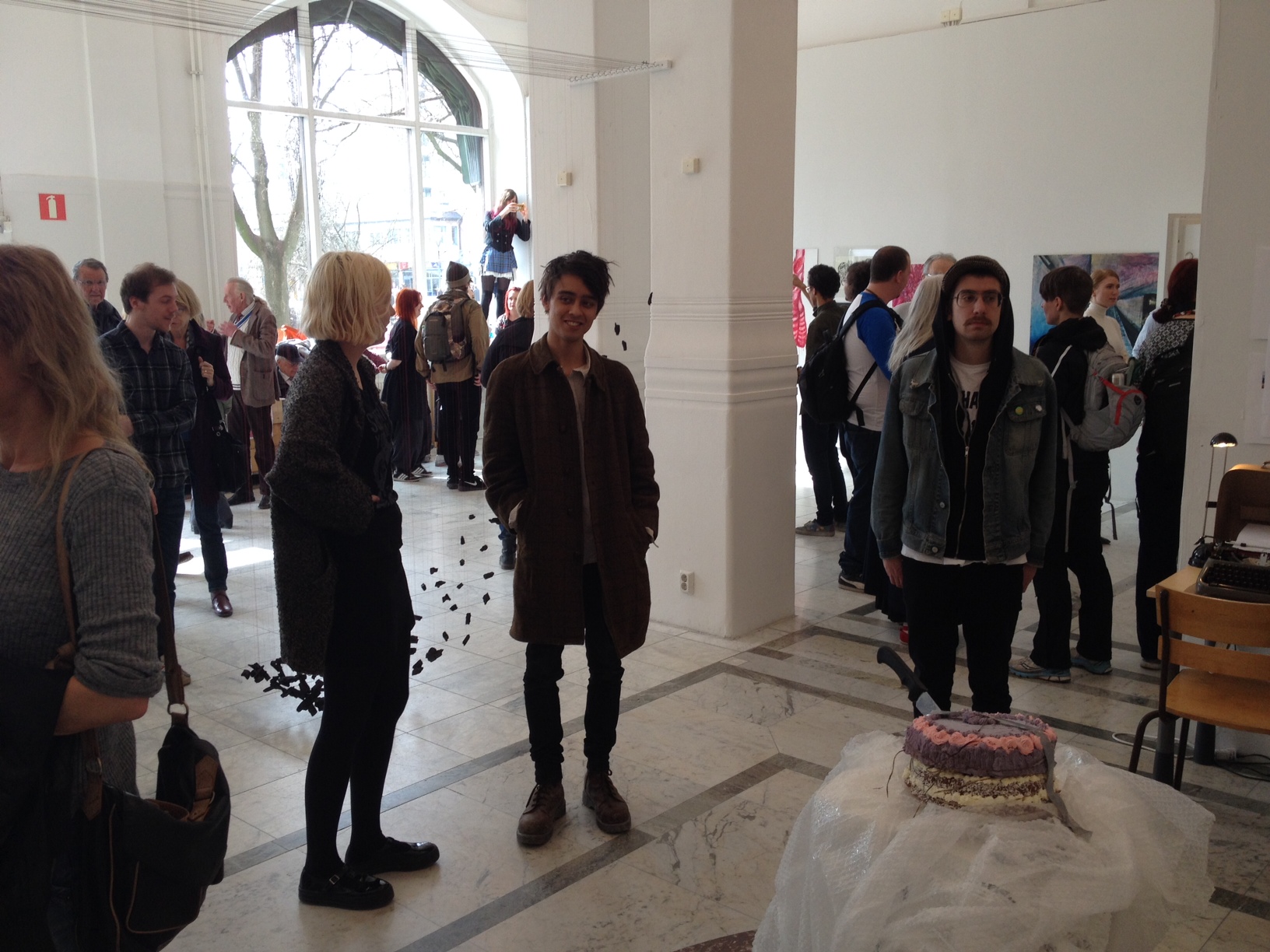 Aline Maurin, Tobias Bradford och andra på Örebro Konsthall